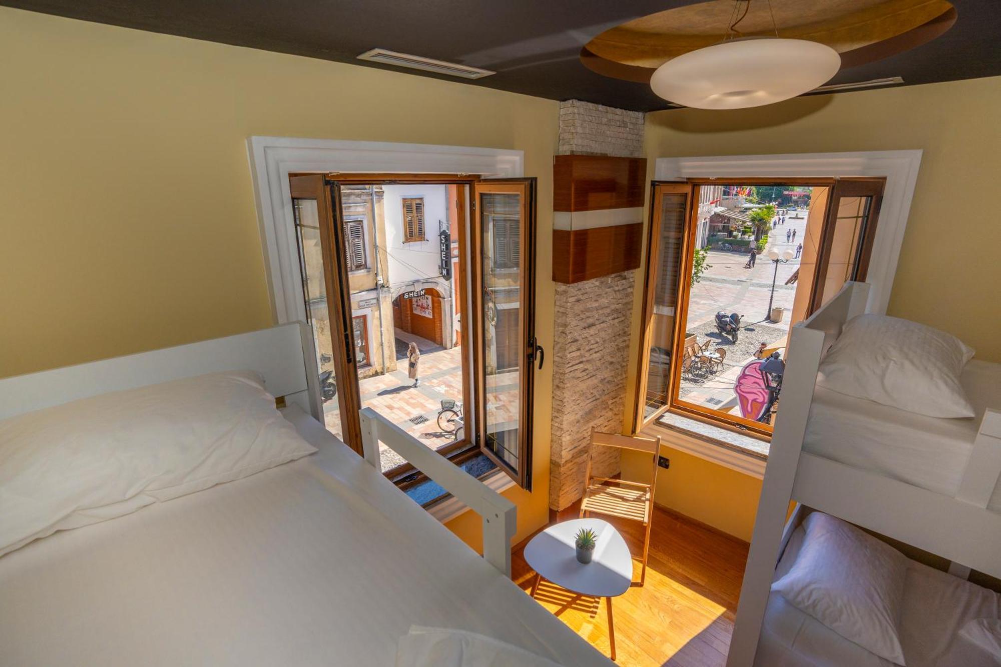 Terrace Hostel & Lounge Bar Shkodër Dış mekan fotoğraf