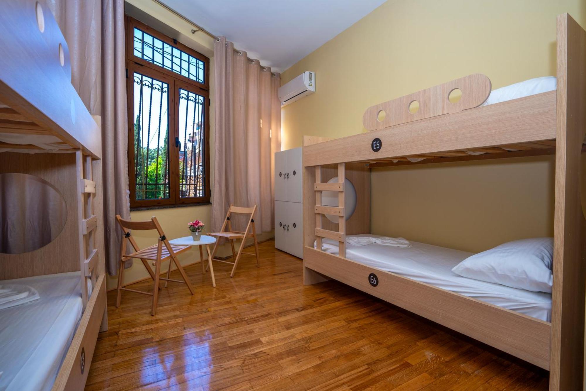 Terrace Hostel & Lounge Bar Shkodër Dış mekan fotoğraf