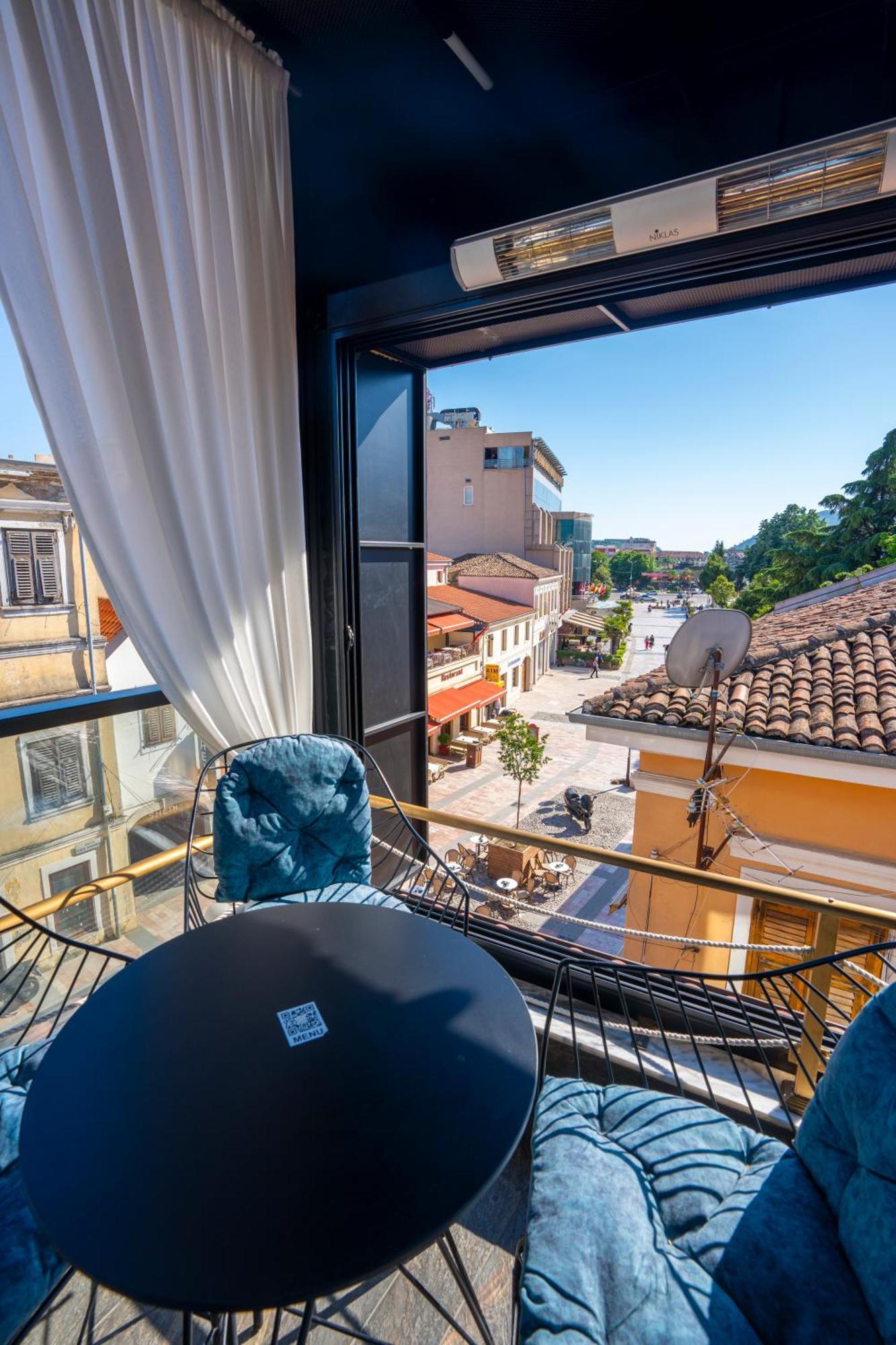 Terrace Hostel & Lounge Bar Shkodër Dış mekan fotoğraf